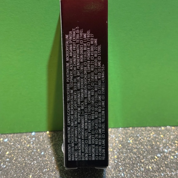 BNIB! MAC Cosmetics Love Me Lipstick - Maison Rouge 425 - Picture 5 of 6